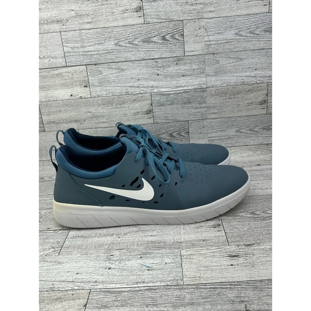Nike SB Mens Shoes Blue Low Top Lace Up Sneakers Size 8 US‎